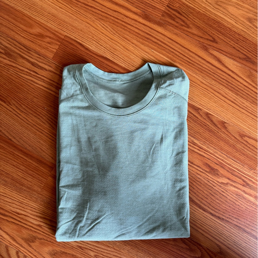 Lululemon Men’s Metal Vent Tech Green - Size Large